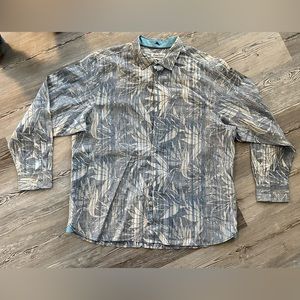 Men’s Tommy Bahama shirt